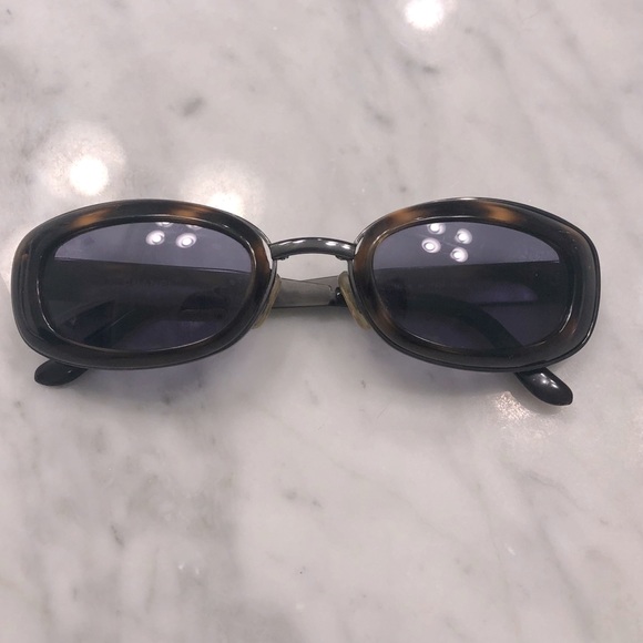 VINTAGE CHANEL sunglasses main image 4